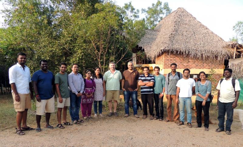 The participants and instructors of the R-101 workshop at FERAL 